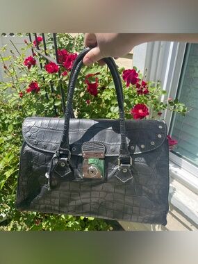 Dooney and Bourke Gunmetal Silver Crocodile Pattern Leather Handbag Purse Bag
